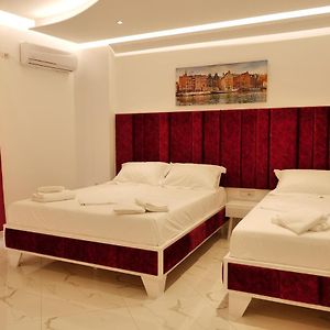 Lumi Hotel